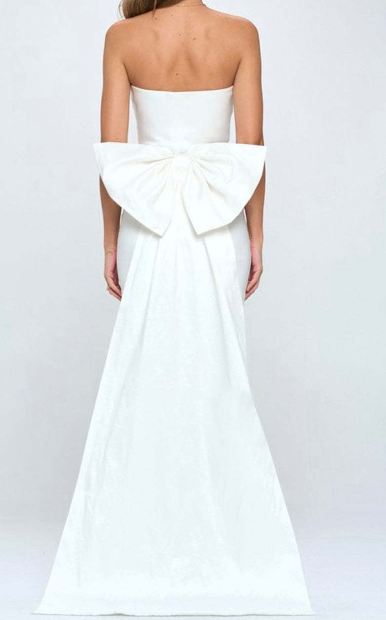 RESTOCK//White Mini Dress With Bow Detail